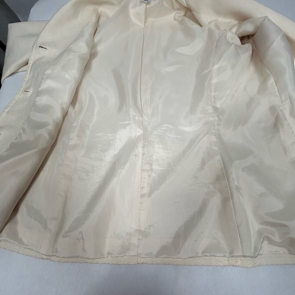Talbots Cream Women's Suit Jacket with Herringbone Pattern - Picture 10 of 10
